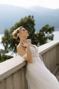 sexy and glamour blonde bride lake como
