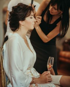 When I do what I love, during the preparation of the bride Make-up and Hair
